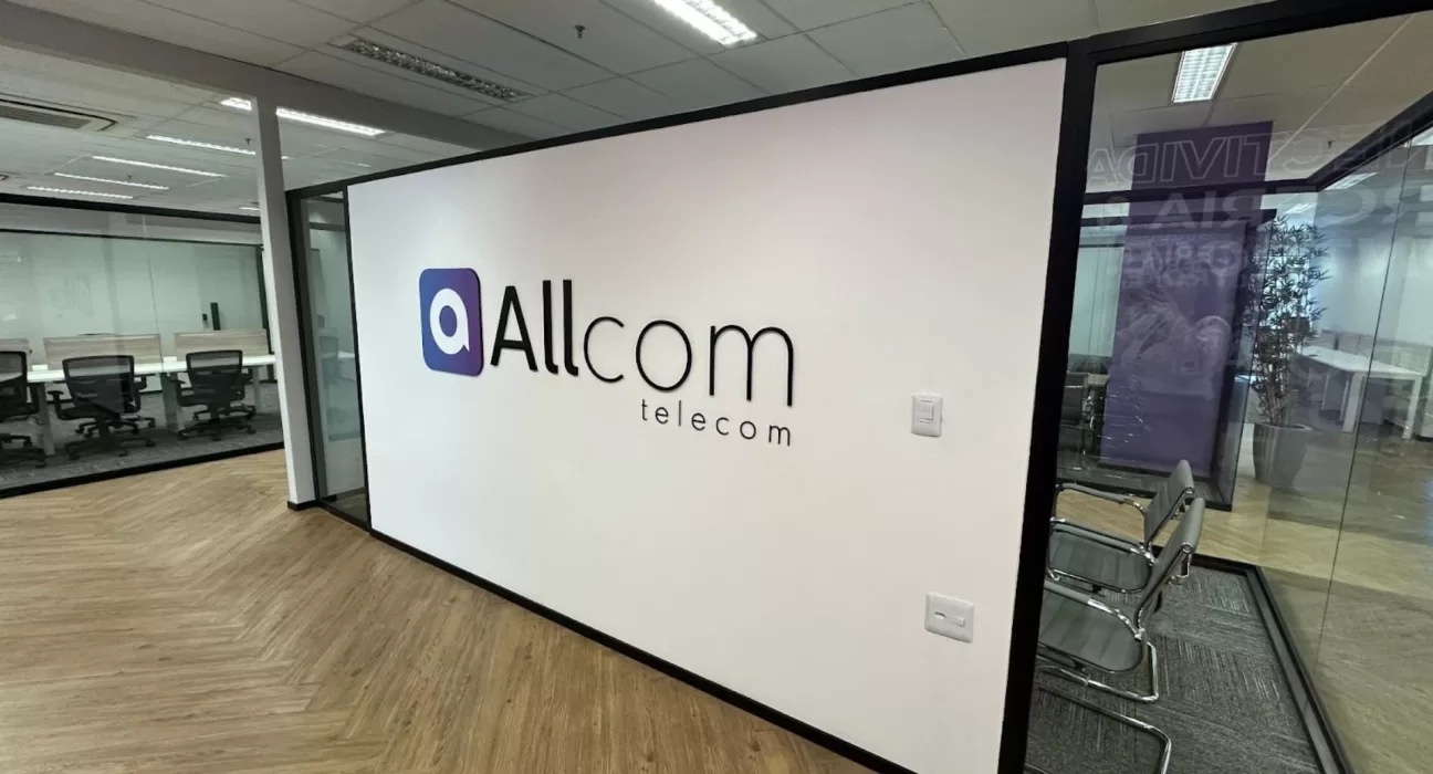 Allcom Telecom e ORBCOMM leva IoT via satélite a áreas remotas do Brasil