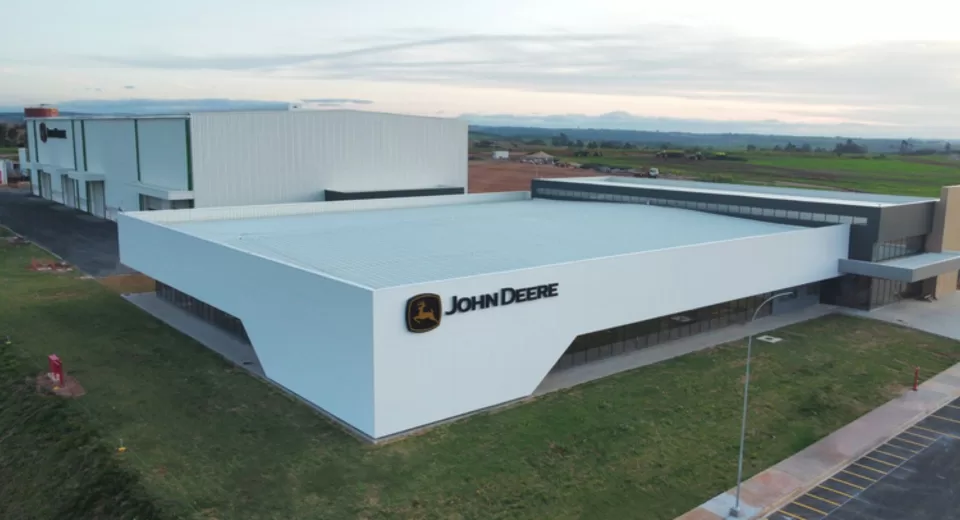 John Deere investe 180 milhões no seu primeiro Centro de Pesquisa e Desenvolvimento no Brasil