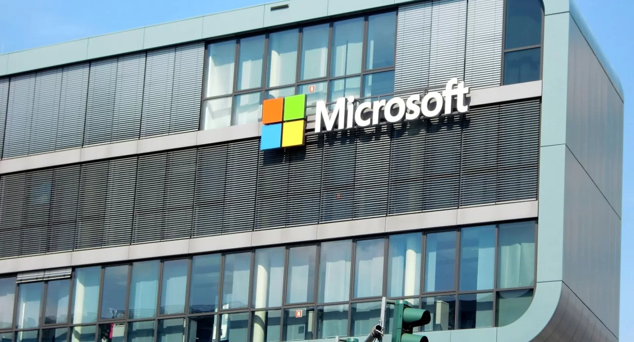 Microsoft investirá US$ 80 bilhões em data centers para IA no ano fiscal de 2025